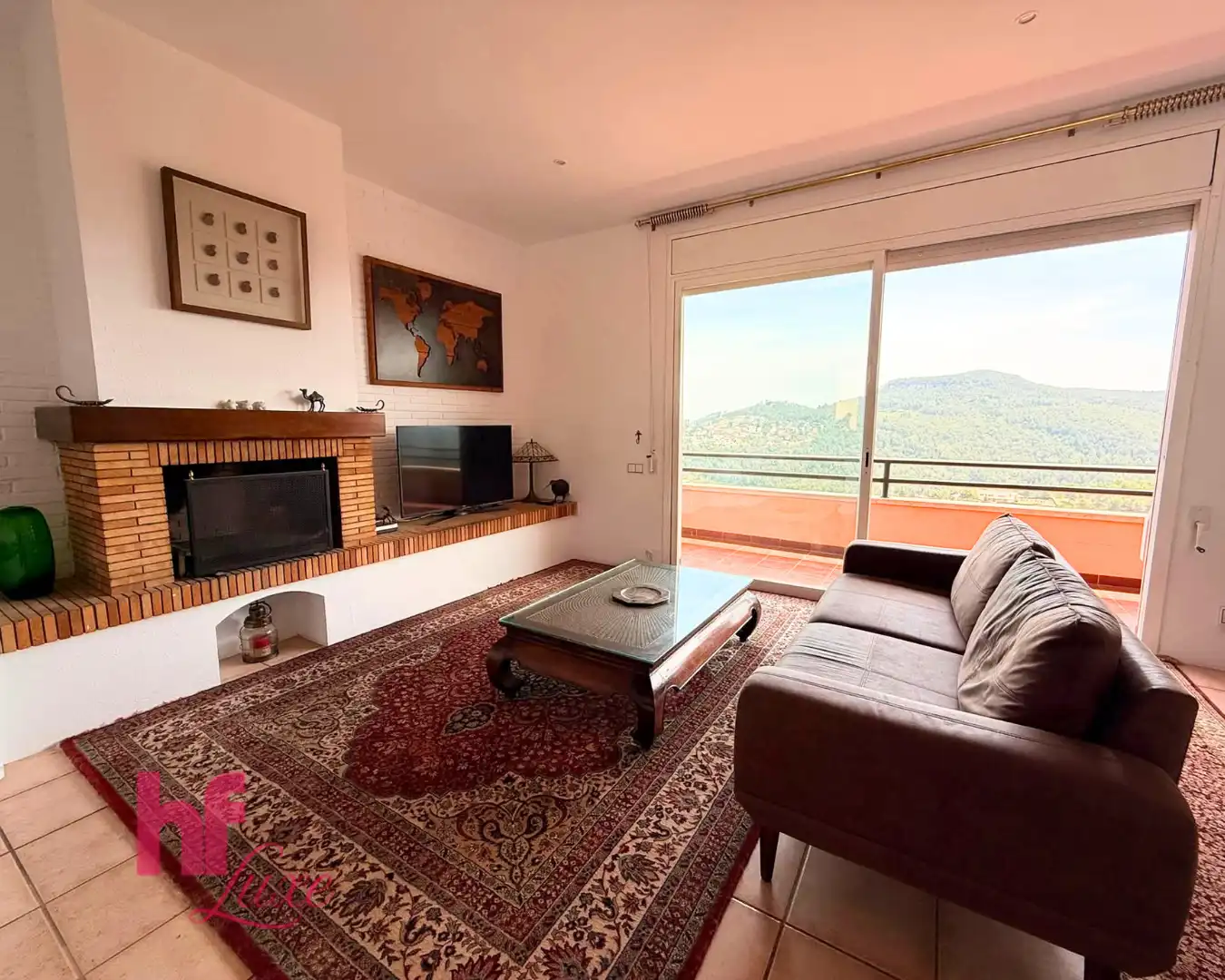 Villa con piscina in vendita a Corbera de Llobregat