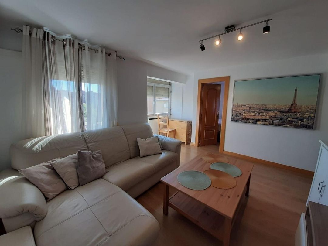 Living room of Flat to rent in  Madrid Capital  with Air Conditioner