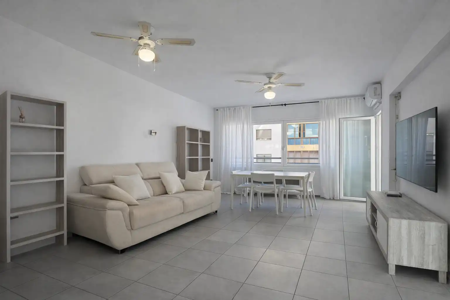 Sala de estar de Piso en venta en Calpe / Calp con Aire acondicionado y Amueblado