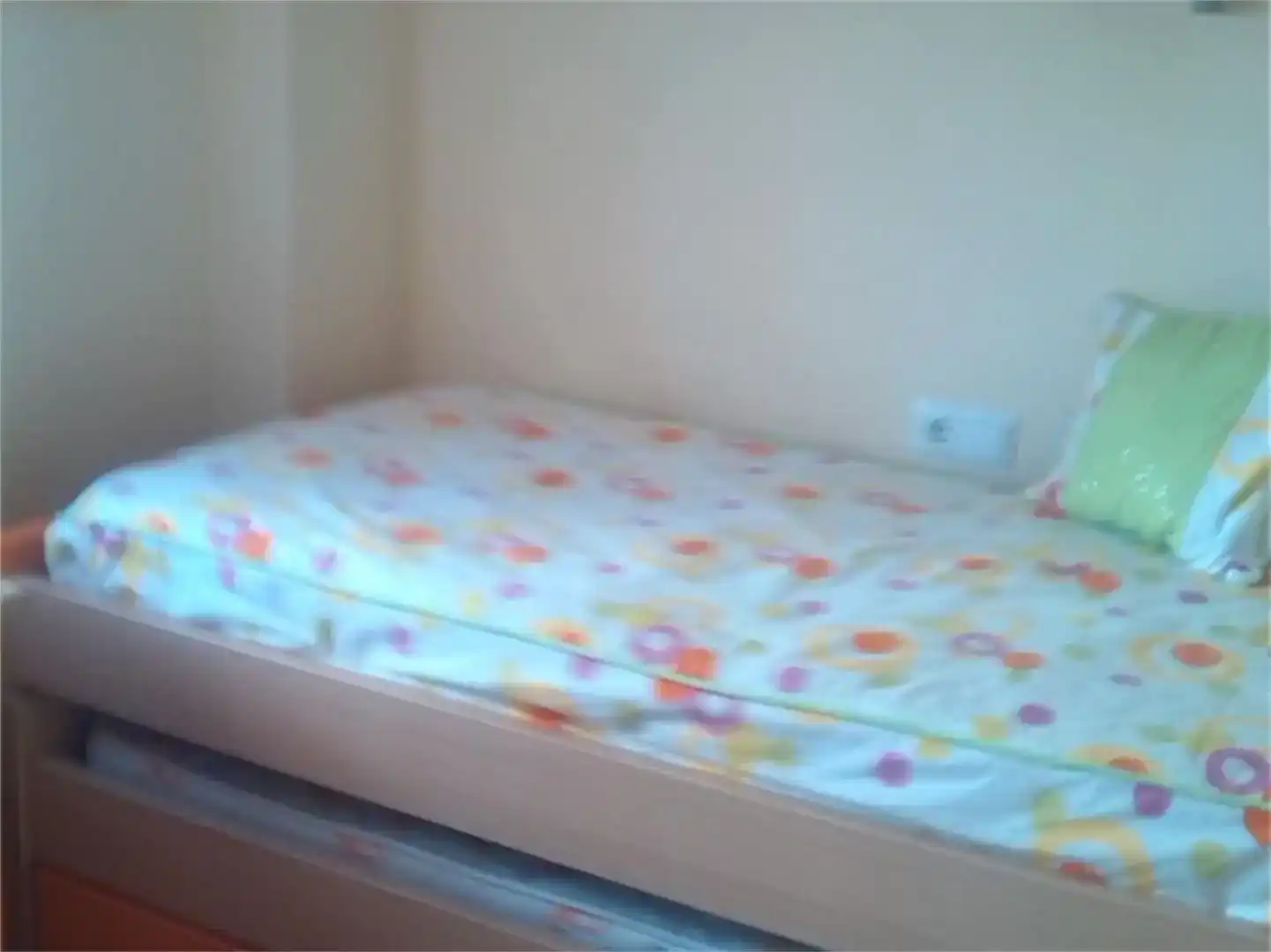 Schlafzimmer von Wohnung zur Miete in La Antilla mit Klimaanlage, Privatgarten und Parkett