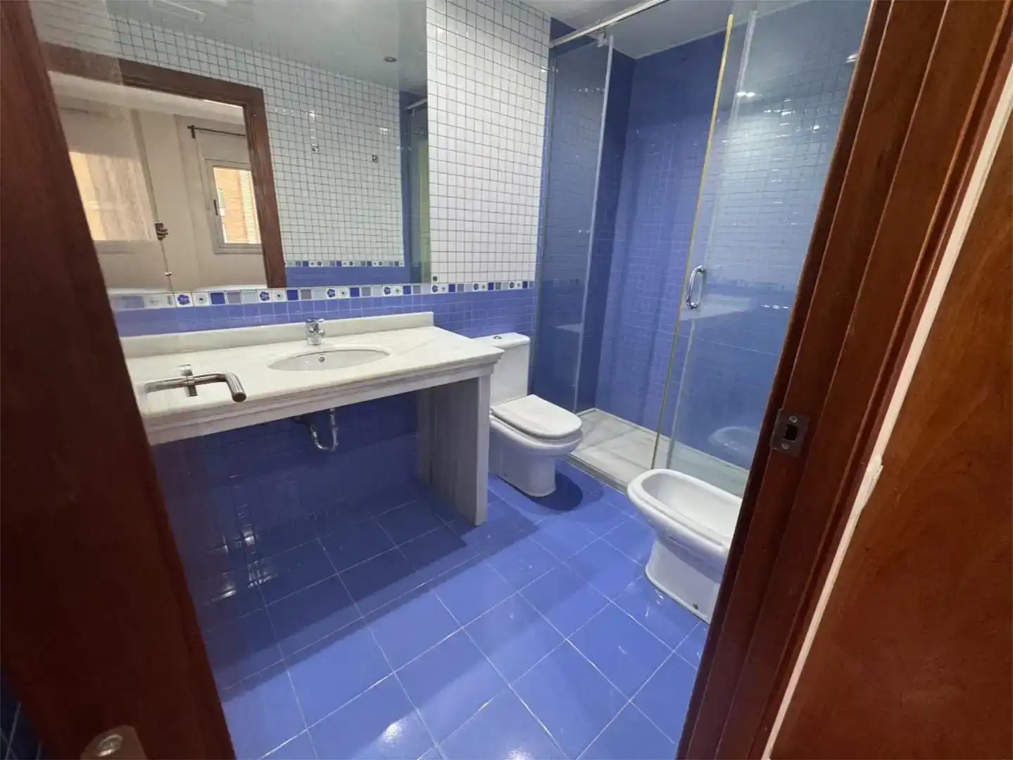 Bathroom of Flat for rent in Premià de Mar  with Air Conditioner, Parquet flooring and Storage room