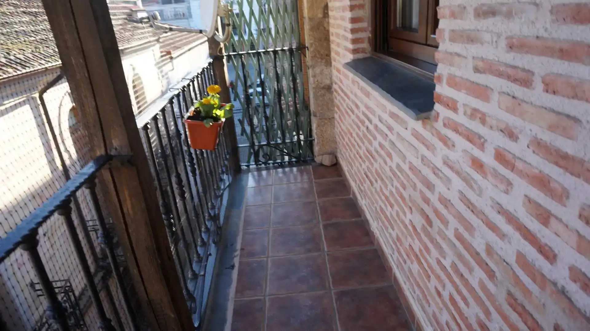 Terrassa de Casa adosada en venda en Valverde del Fresno amb Aire condicionat i Balcó