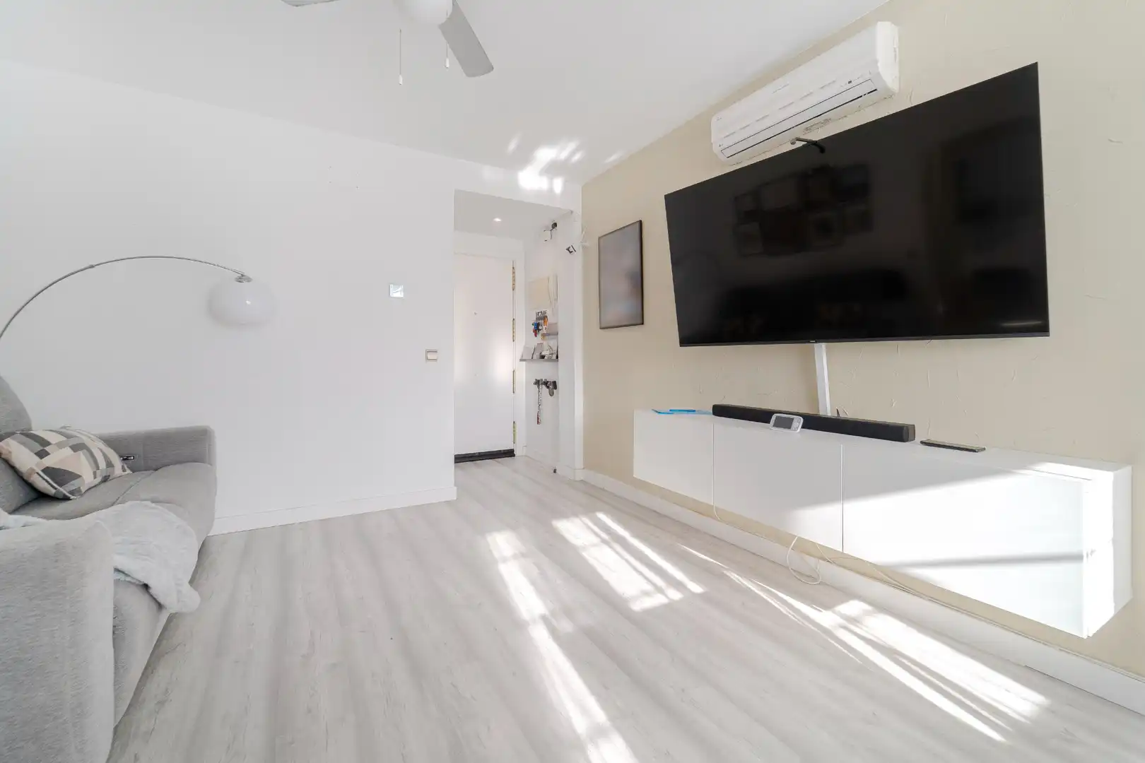 Wohnzimmer von Wohnung zum Verkauf in Sur - PAU 4