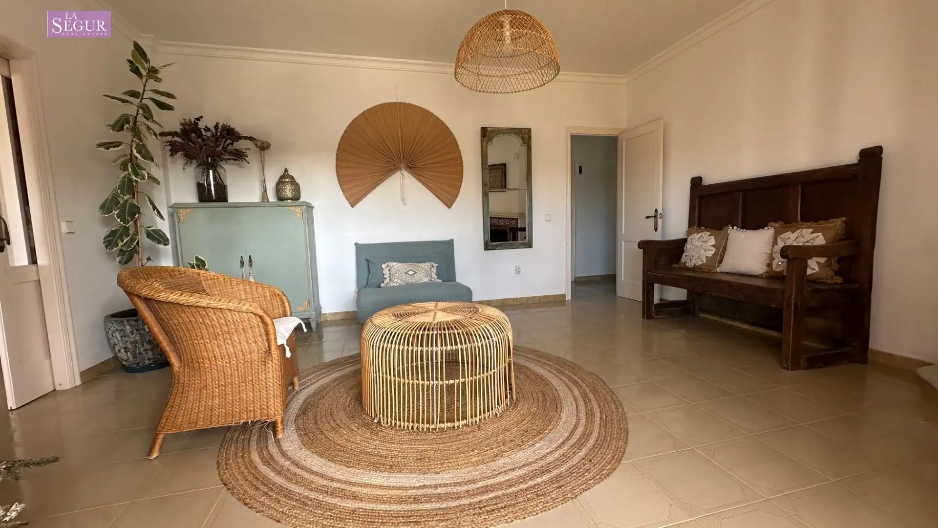 Sala de estar de Finca rústica en venta en Barbate con Aire acondicionado, Jardín privado y Terraza