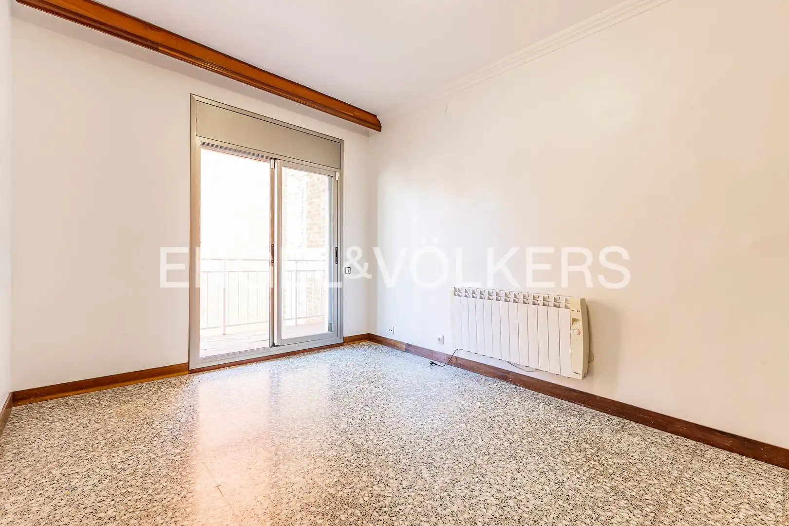 Schlafzimmer von Wohnung zum Verkauf in Barcelona mit Klimaanlage, Heizung und Terrasse