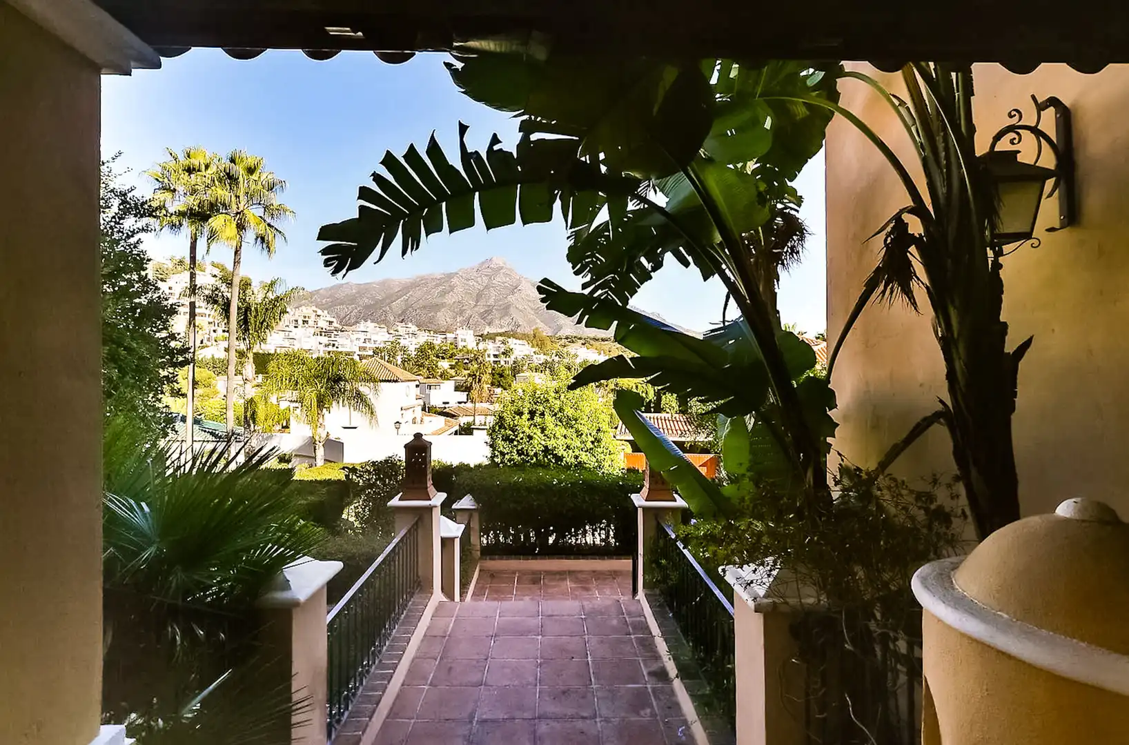 Xalet amb terrassa en venda a Nueva Andalucía, imagen 4