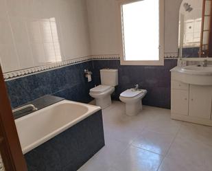 Bathroom of Single-family semi-detached for sale in Solivella  with Heating