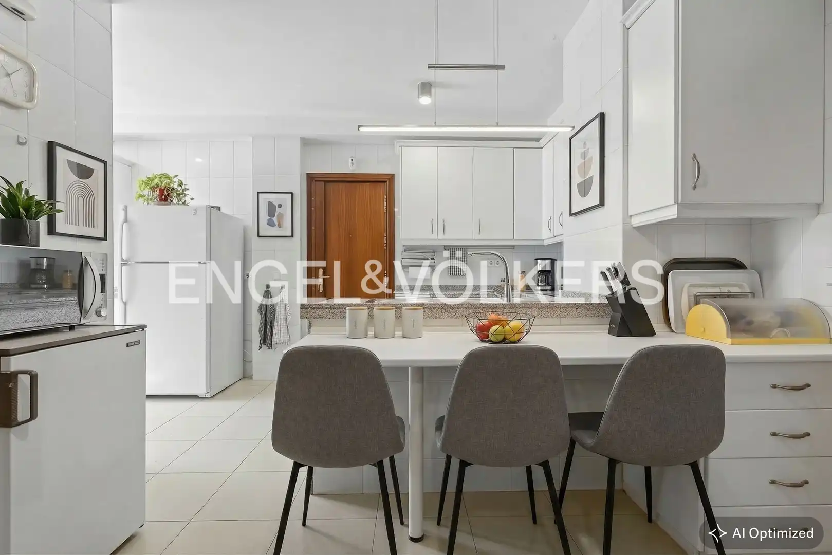 Kitchen of Flat for sale in Sevilla  with Air Conditioner, Heating and Balcony