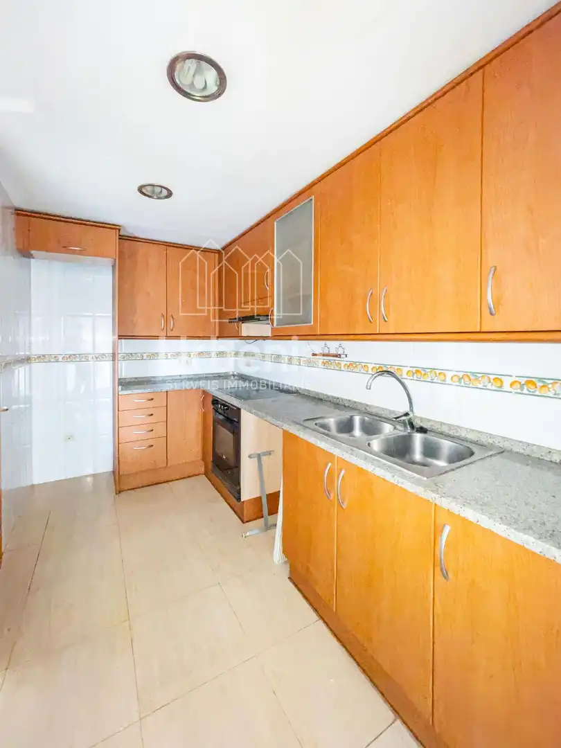 Kitchen of Flat for sale in Canyamars