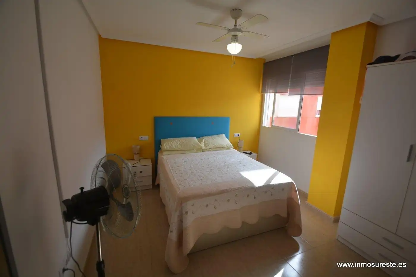 Habitación de Piso en venta en Almoradí con Amueblado, Balcón y Piscina comunitaria