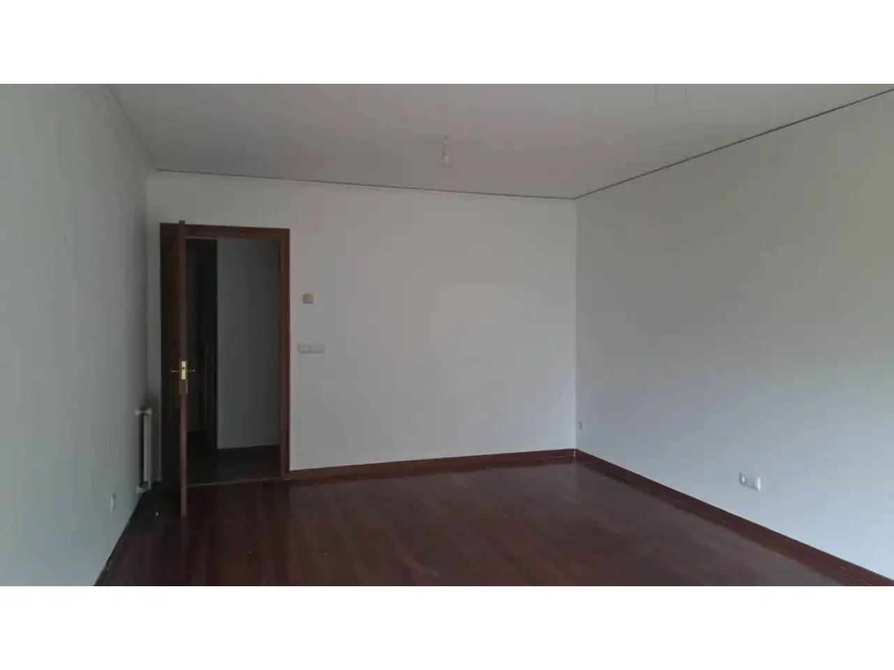 Sala de estar de Piso en venta en Ourense Capital  con Calefacción y Parquet