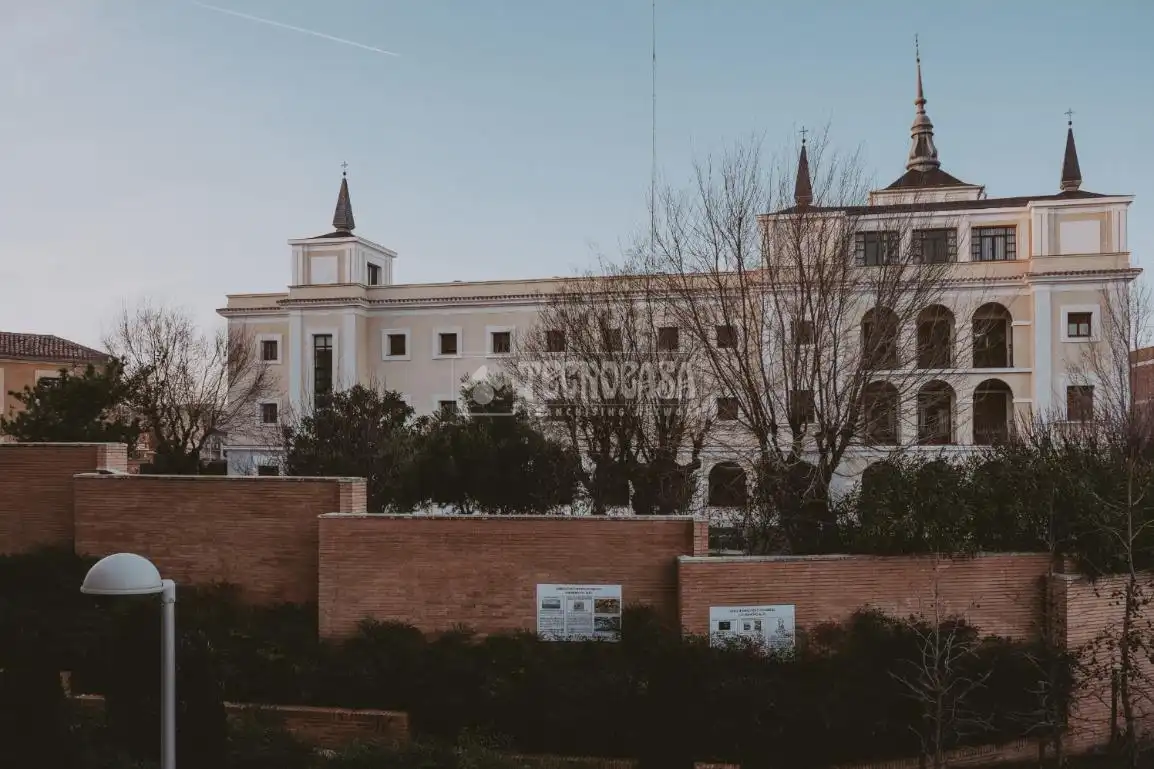 Vista exterior de Pis en venda en Madrid amb Terrassa i Piscina comunitària