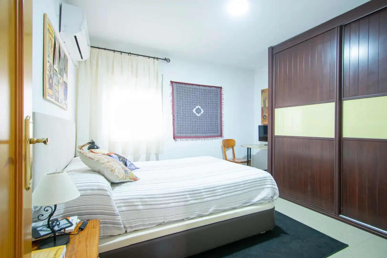 Bedroom of Flat for sale in Sevilla  with Air Conditioner and Terrace