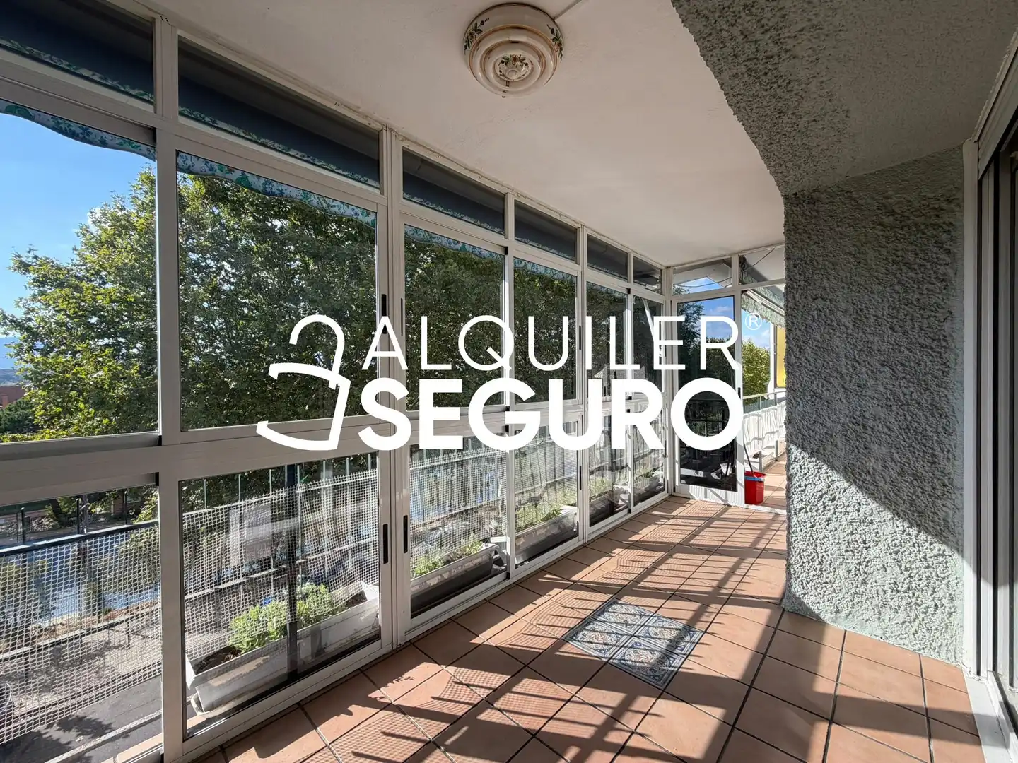 Flat with pool to rent in Mar de Fora