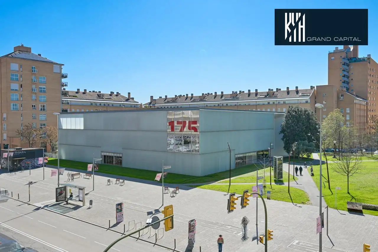 Appartamento con terrazza in vendita a Carrer Carrer Balmes, imagen 4