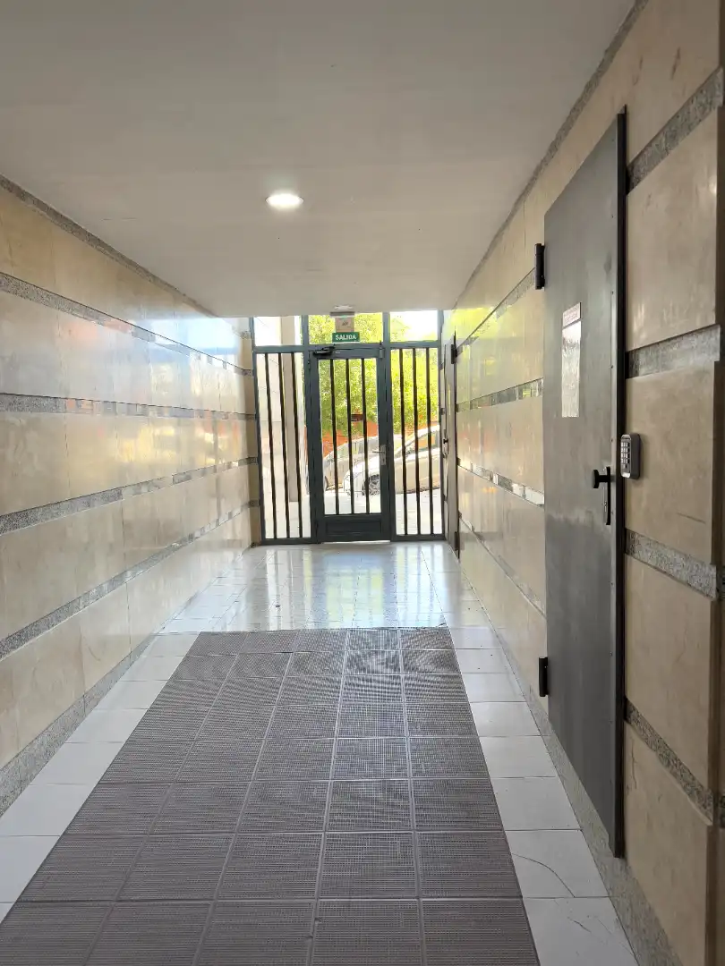 Büro zum Verkauf in Terrassa mit Alarm