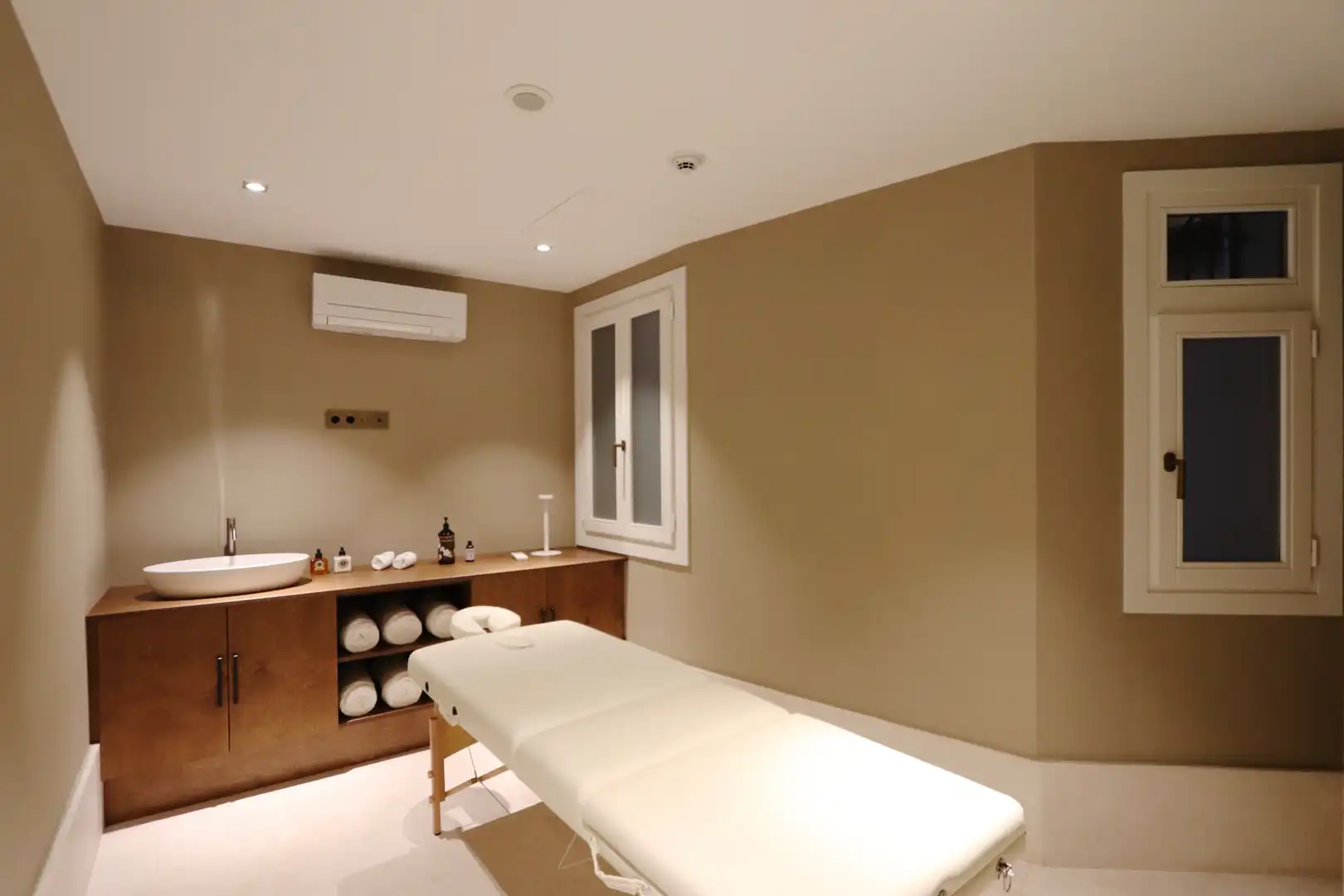 Habitación de Ático en venta en Madrid con Aire acondicionado, Calefacción y Jardín privado