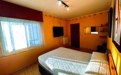 Bedroom of Flat for sale in Pontevedra Capital 