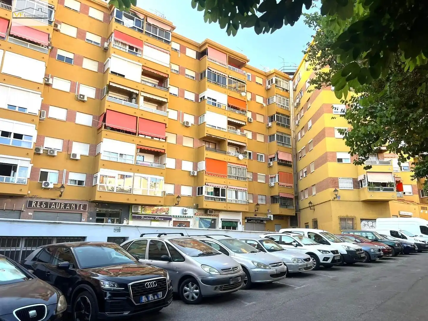 Vista exterior de Local en venda en Málaga Capital amb Aire condicionat