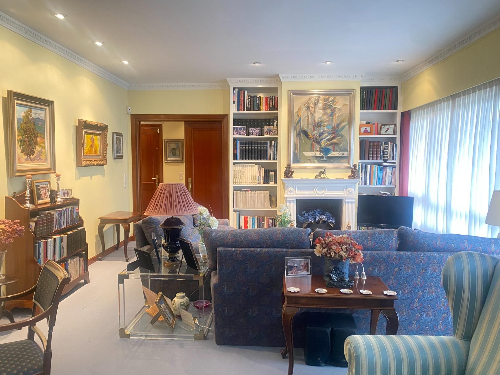 Living room of Flat for sale in Getxo   with Heating, Terrace and Storage room