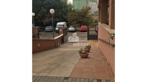 Foto 3 de Garaje en venta en Calle Jorge Bocuze, 1, Chapín - Campus Universitario - Navinco, Jerez de la Frontera