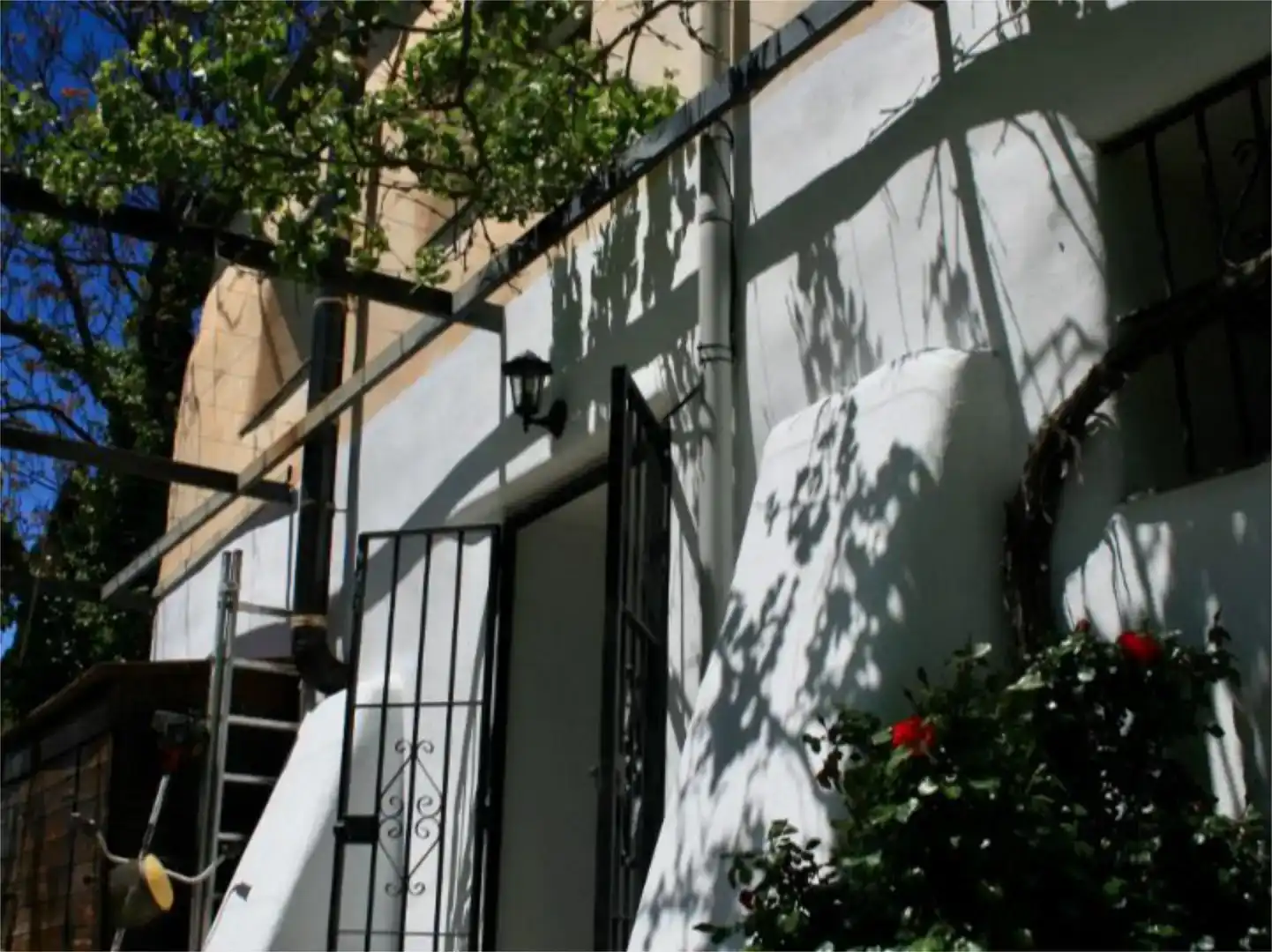 Vista exterior de Finca rústica en venda en Carataunas amb Balcó