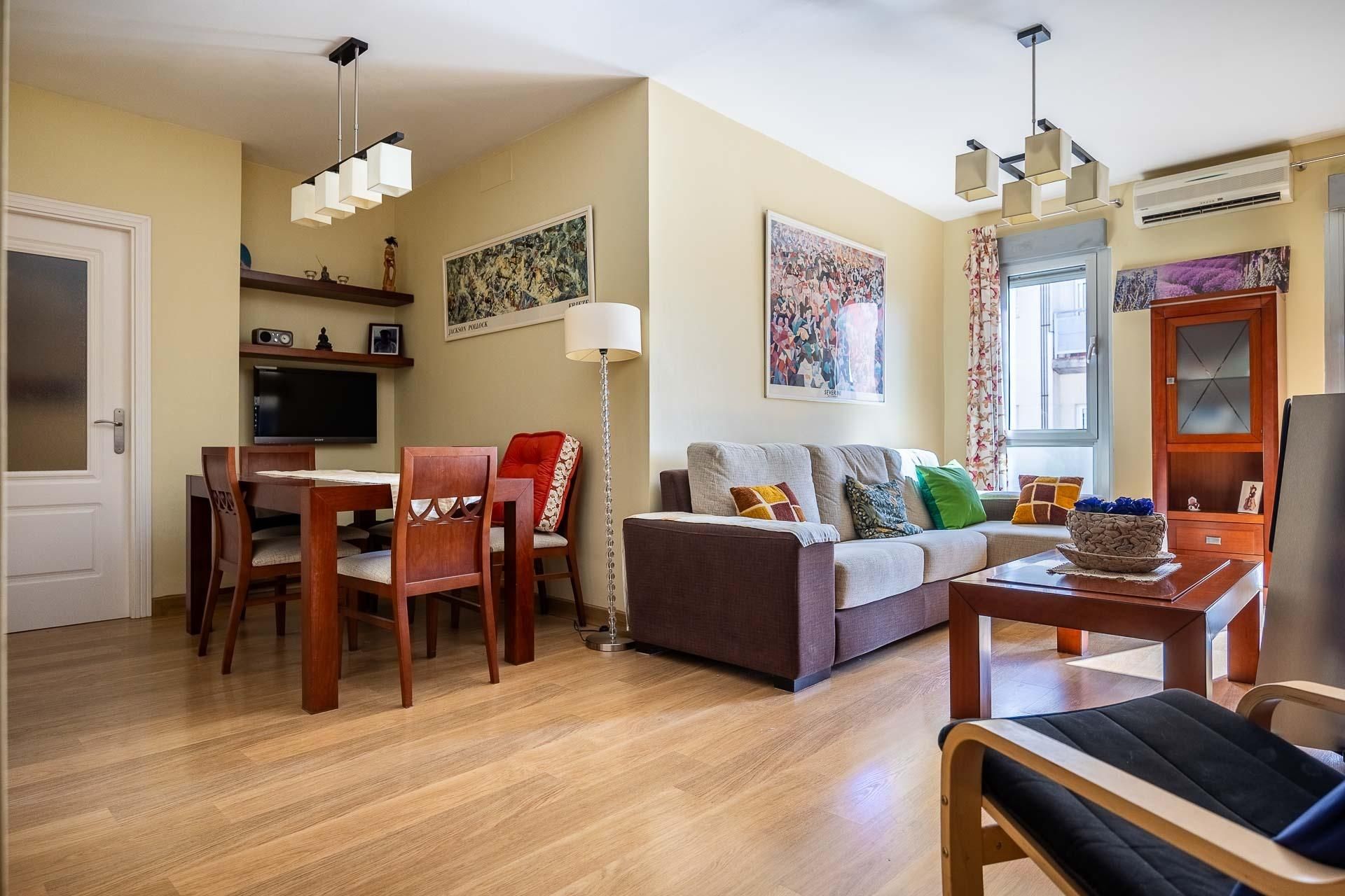 Living room of Flat for sale in Mairena del Aljarafe  with Air Conditioner