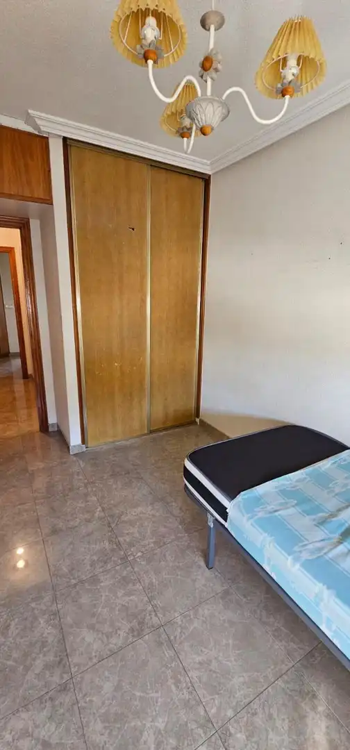 Dormitori de Casa o xalet en venda en Murcia amb Moblat i Balcó