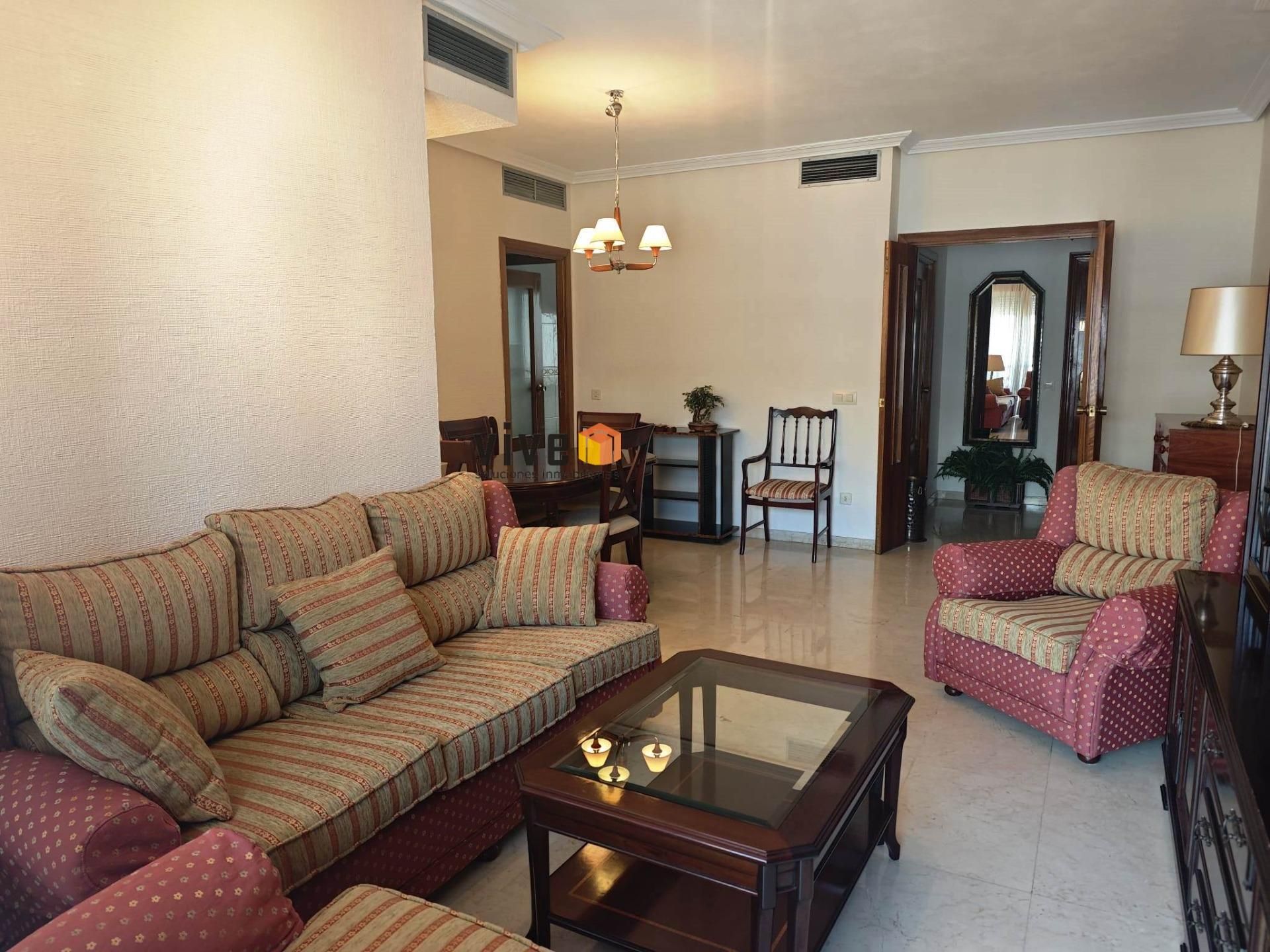 Living room of Flat to rent in  Sevilla Capital  with Air Conditioner, Terrace and Storage room