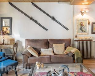 Sala d'estar de Casa o xalet en venda en Ribes de Freser amb Terrassa i Balcó