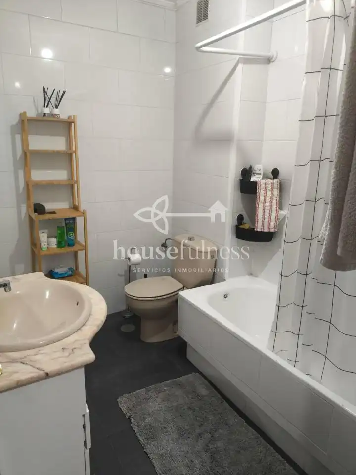 Bathroom of Flat for sale in Fene  with Storage room and Furnished