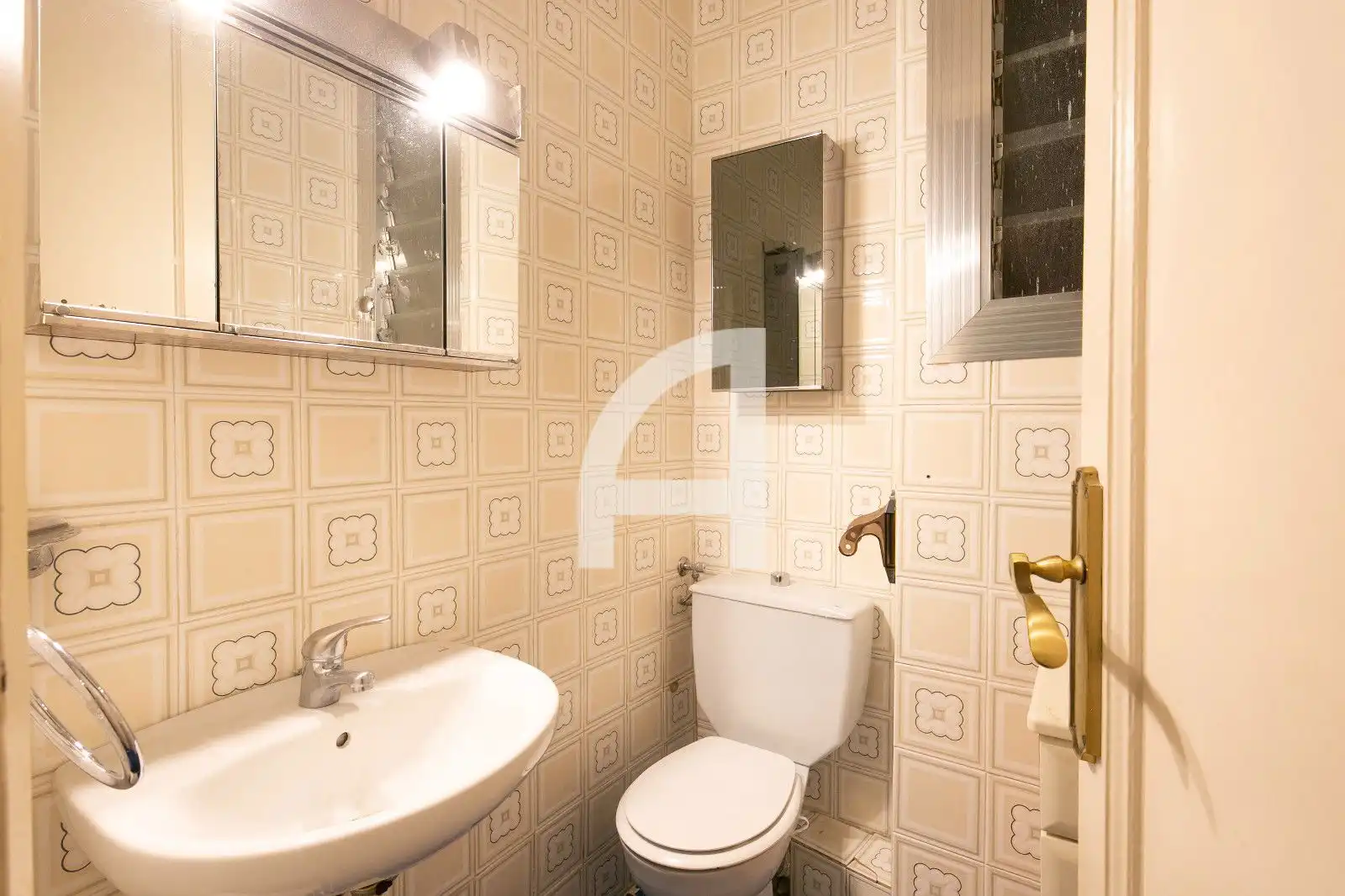 Bathroom of Flat for sale in Barcelona  with Air Conditioner, Heating and Parquet flooring