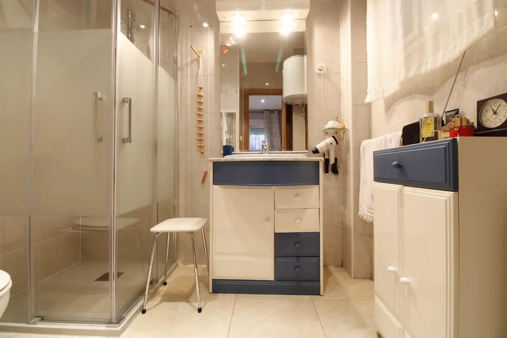 Bany de Apartament en venda en Madrid amb Aire condicionat, Calefacció i Moblat
