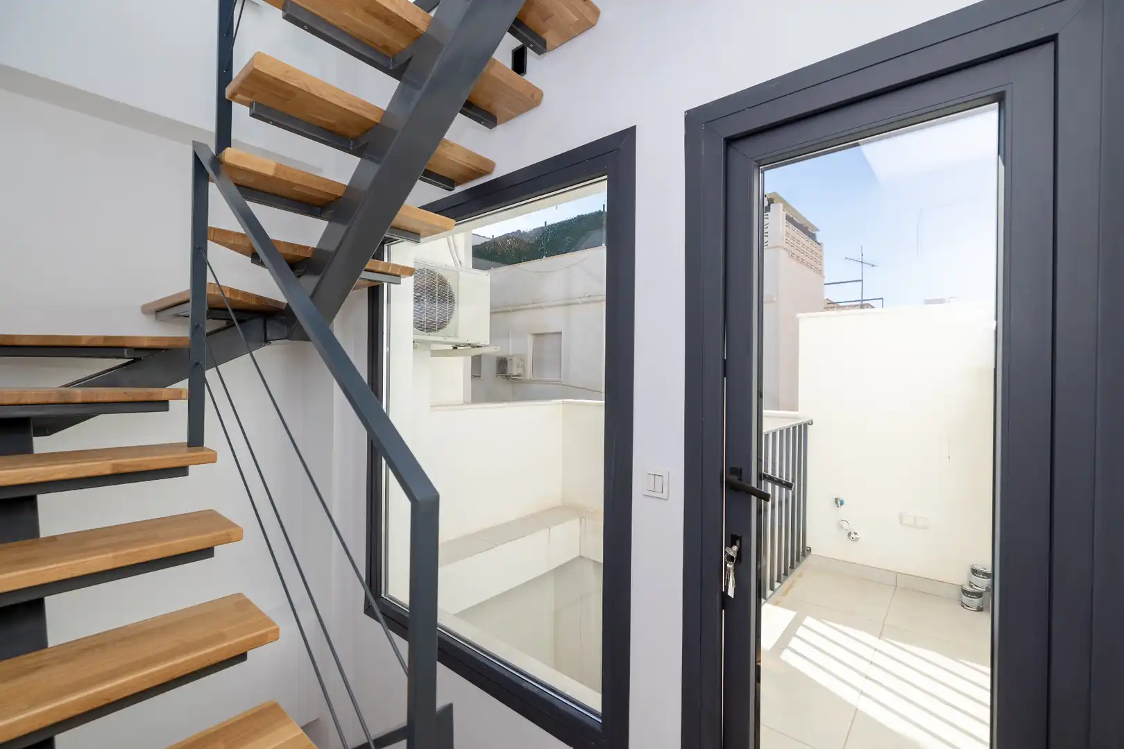 Casa adosada en venta en Málaga con Aire acondicionado, Calefacción y Terraza