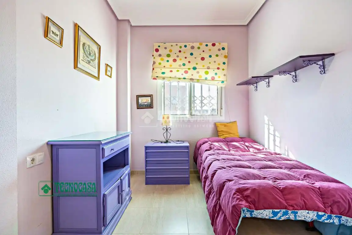 Bedroom of Flat for sale in Viator