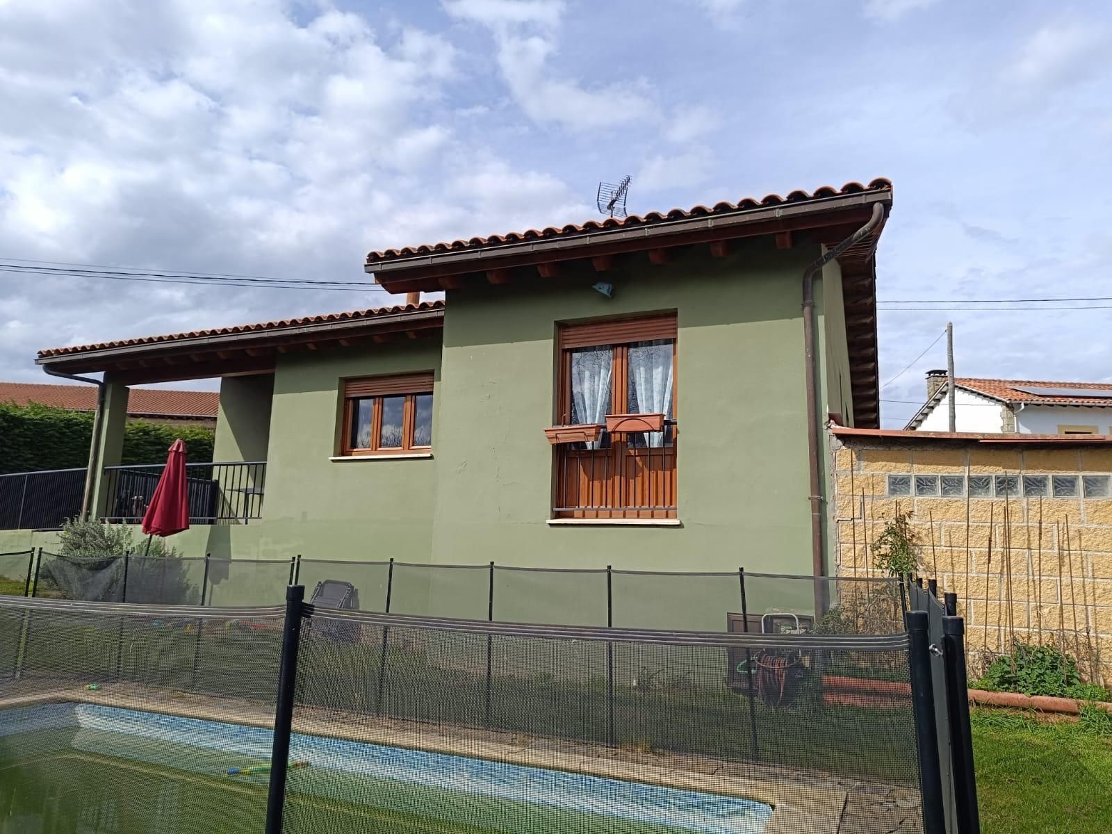 Exterior view of Houses for sale in Villaviciosa  with Heating, Storage room and Furnished