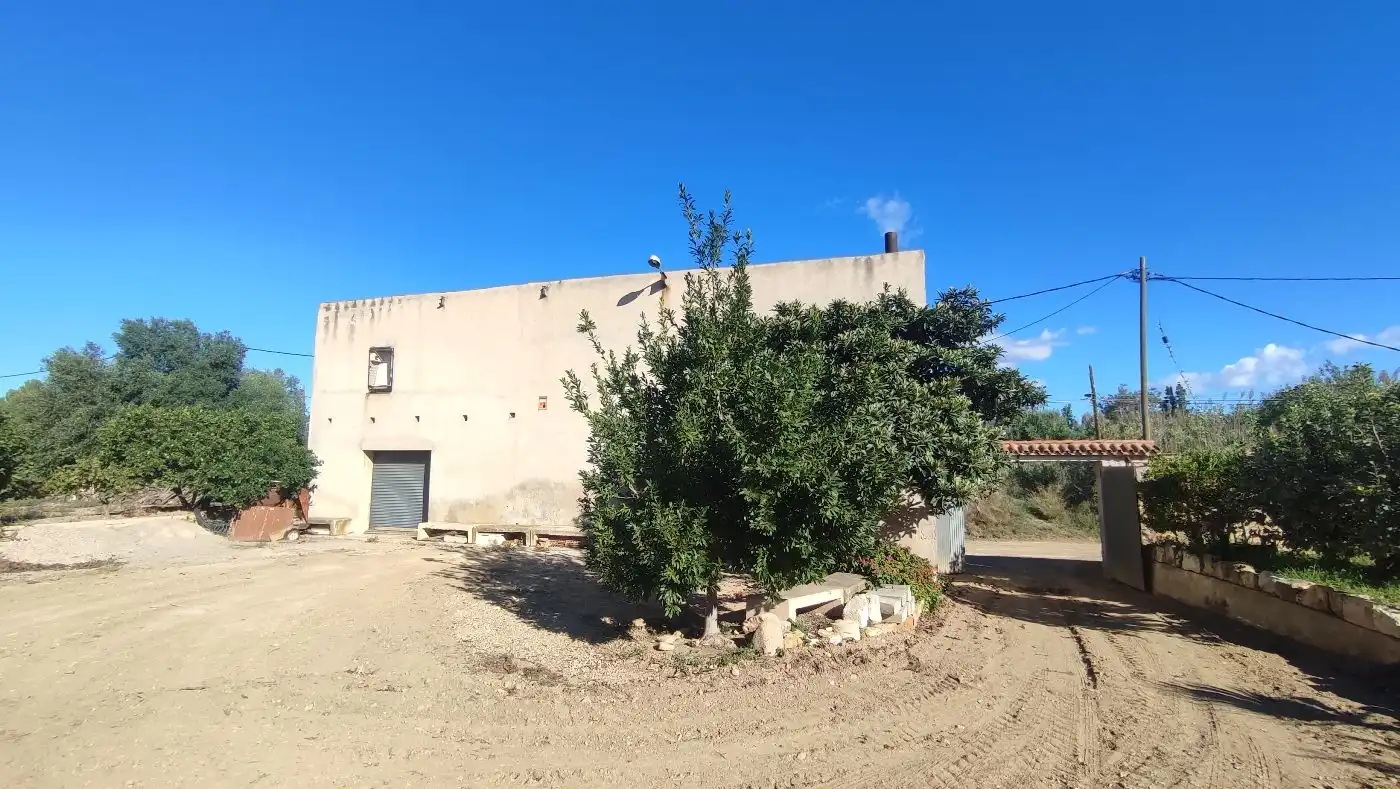 Vista exterior de Finca rústica en venda en Constantí amb Jardí privat, Terrassa i Moblat