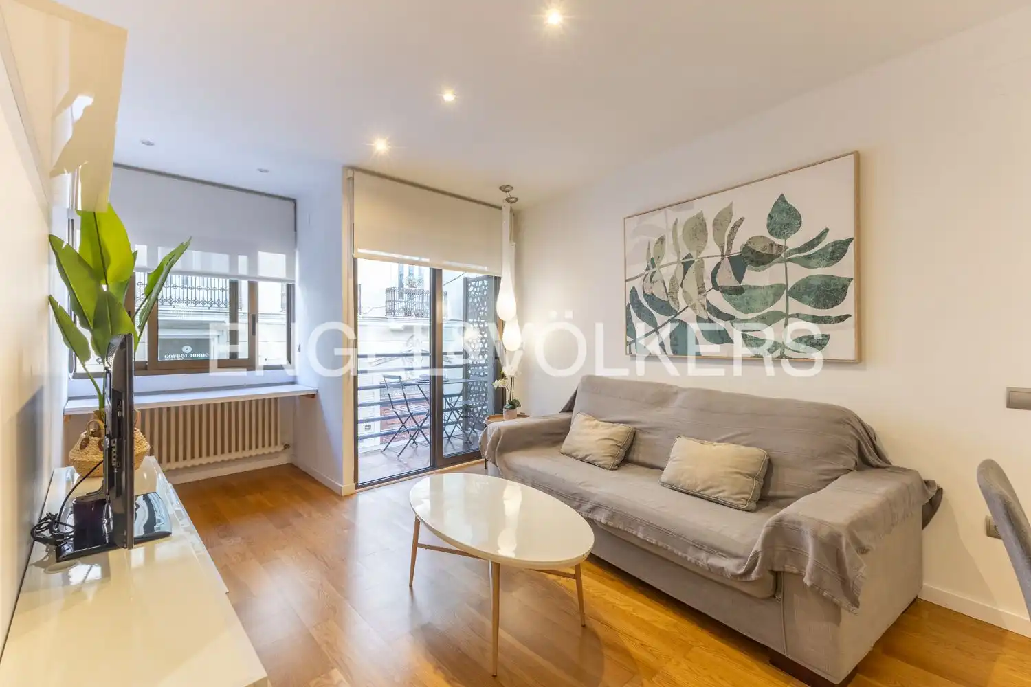 Exterior view of Flat for rent in Valencia  with Air Conditioner, Heating and Parquet flooring