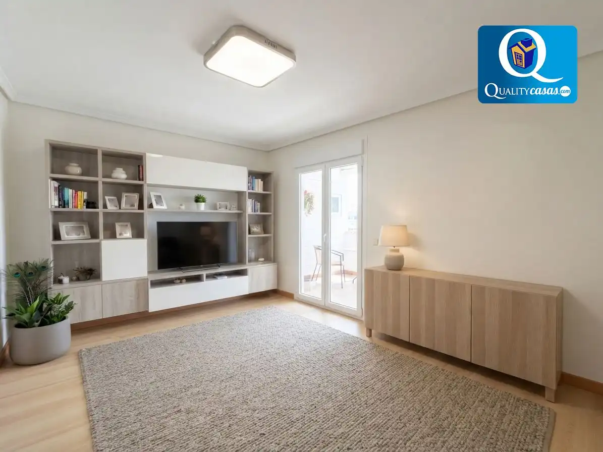 Bungalow con piscina en venta en Playa de San Juan - El Cabo de las Huertas, imagen 3