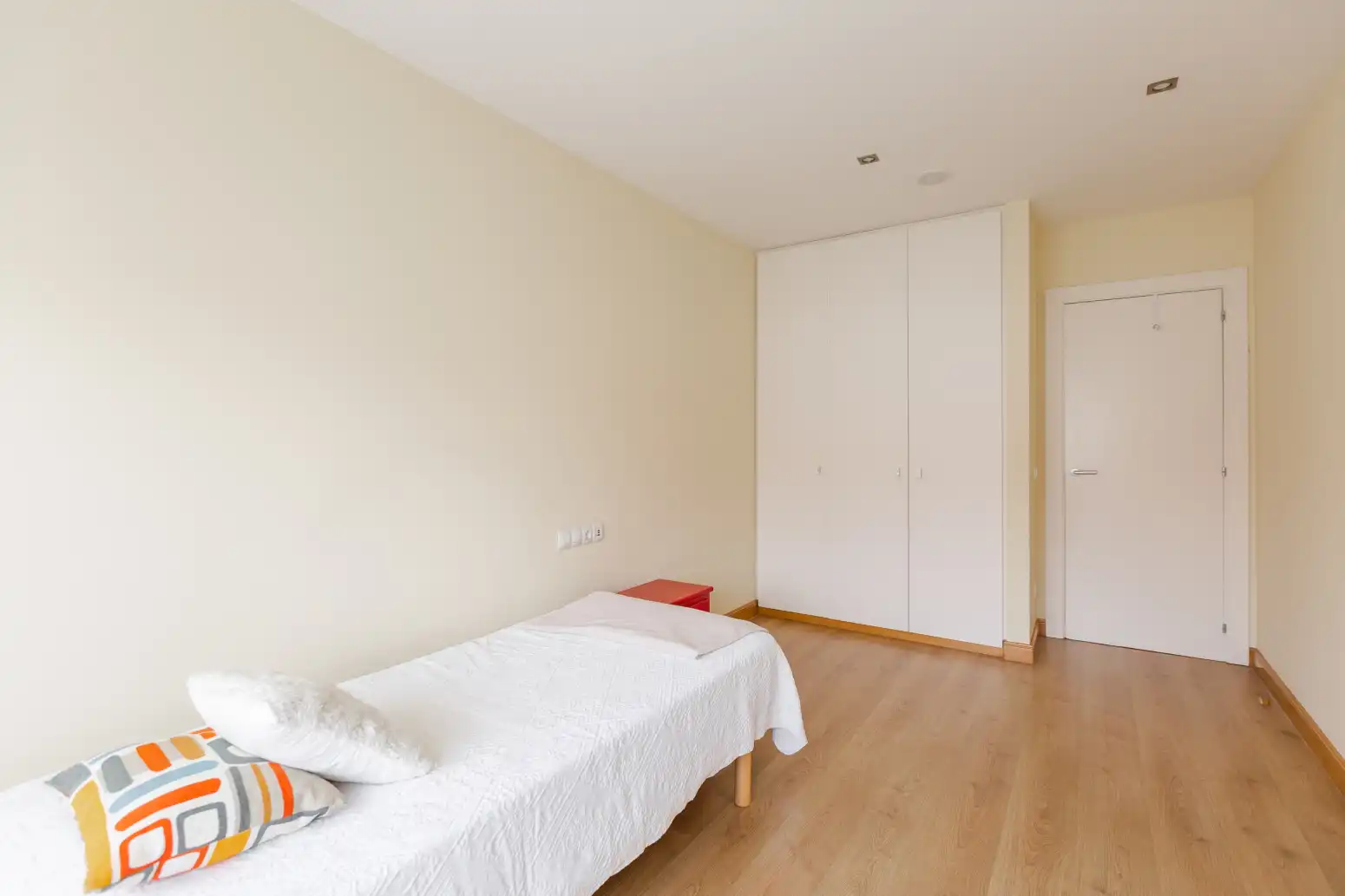 Habitación de Casa o chalet de alquiler en Aranguren con Jardín privado y Amueblado