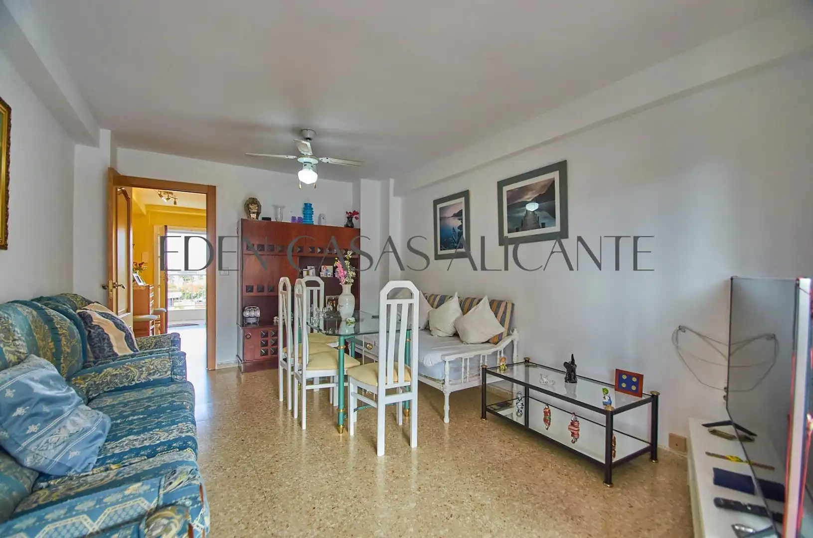 Vista exterior de Apartamento en venta en Alicante / Alacant con Terraza, Trastero y Amueblado