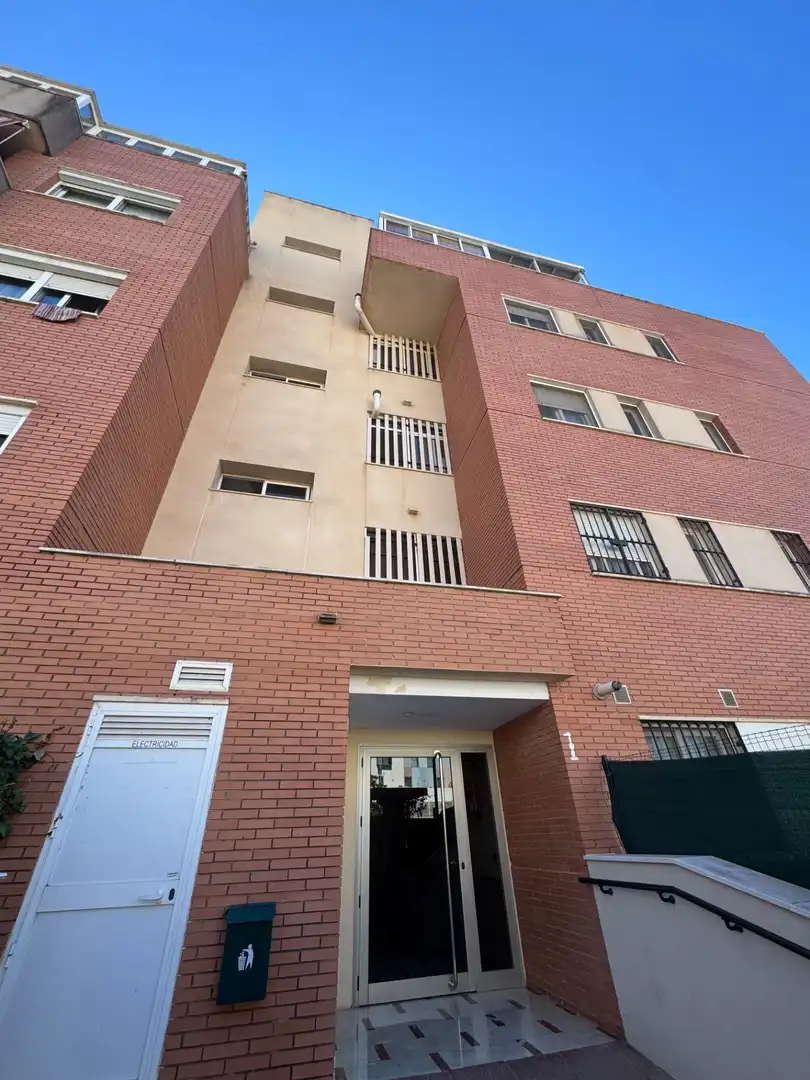 Ground floor for sale in Calle JOSE CARRION DE MULA, 8, San Alberto - La Alcubilla - Florisol