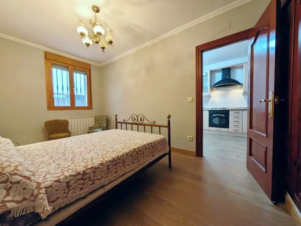 Bedroom of Detached homes for sale in El Burgo de Ebro  with Heating, Terrace and Storage room