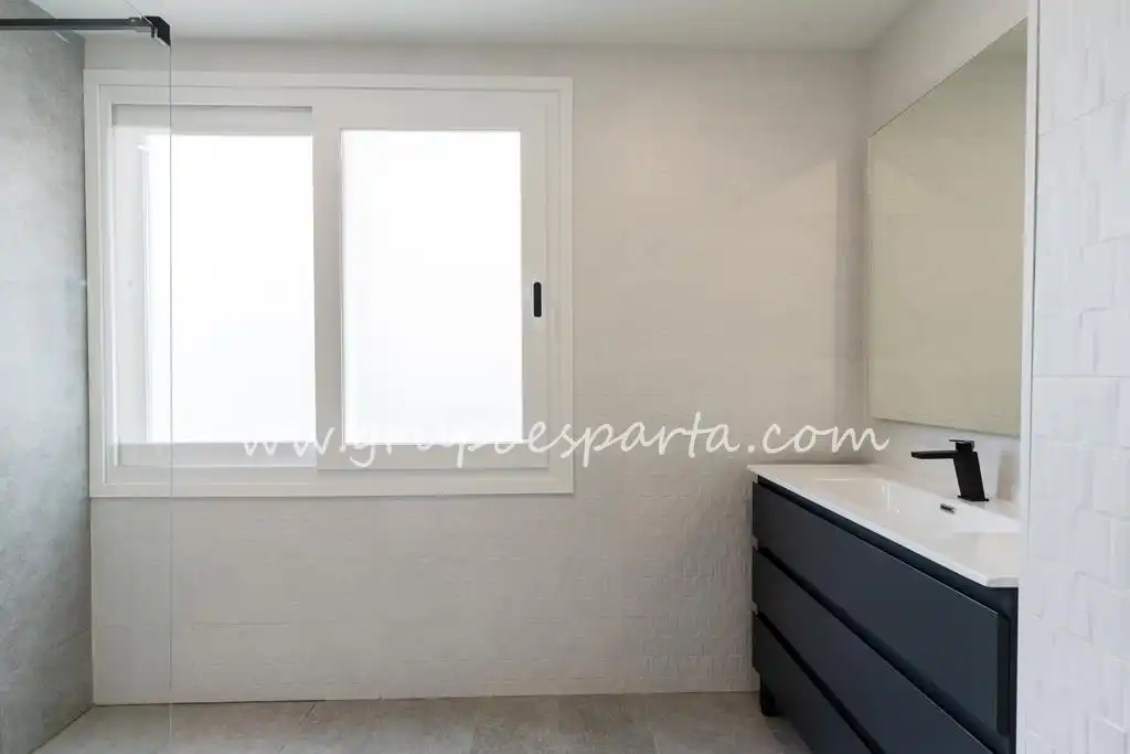 Flat for rent in Plaza De Cuba, 1, Los Remedios