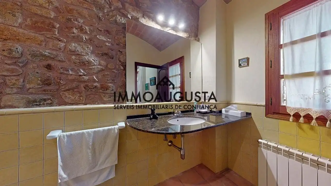 Baño de Finca rústica en venta en Collbató con Aire acondicionado, Calefacción y Terraza