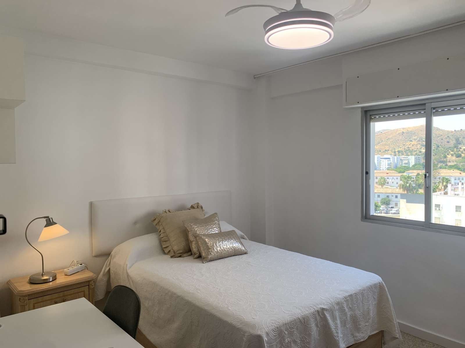 Bedroom of Flat to share in Málaga Capital  with Terrace