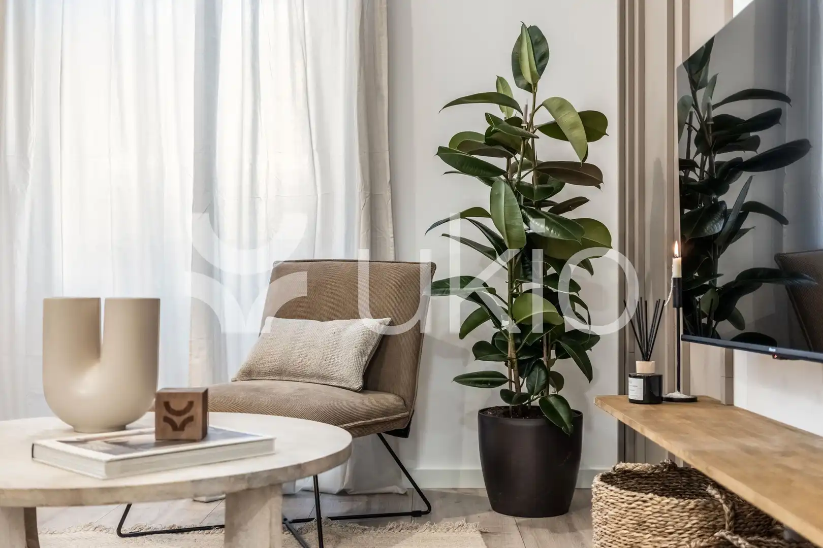 Sala de estar de Apartamento de alquiler en Madrid con Aire acondicionado, Calefacción y Amueblado