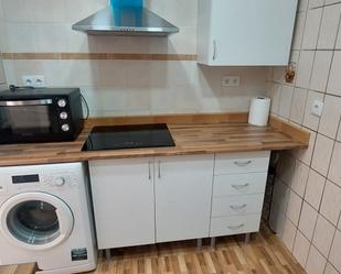 Cuina de Estudi de lloguer en  Murcia Capital amb Moblat, Forn i Rentadora