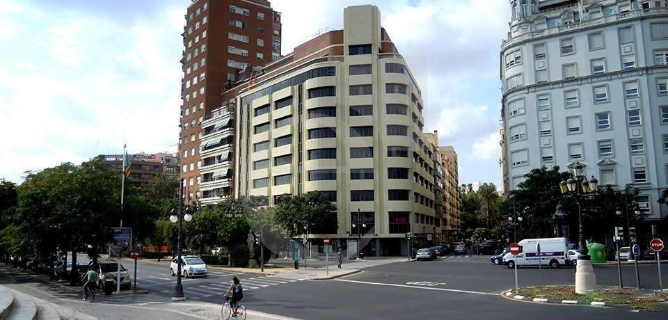 Vista exterior de Local de lloguer en  Valencia Capital amb Aire condicionat