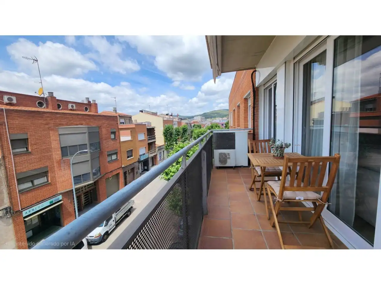 Vista exterior de Piso en venta en Terrassa con Aire acondicionado, Calefacción y Trastero